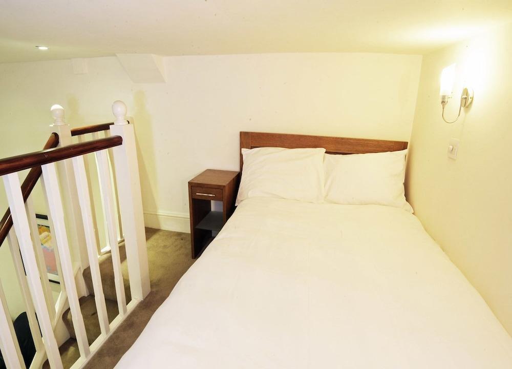 Oxbridge Apartments Лондон Екстериор снимка